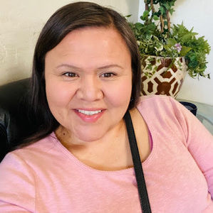 Meet your Posher, Angela